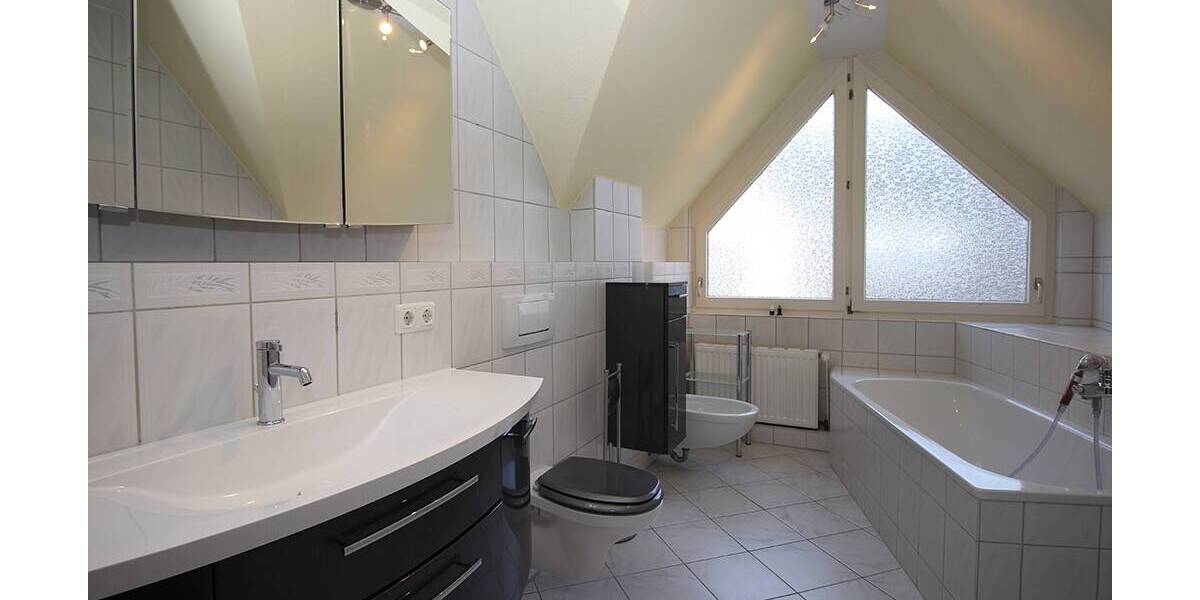 Etagenwohnung Ahrensburg - 2 Zimmer, 83 m&sup2;, 320.000&euro; | Angebot:25822070