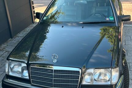 Mercedes-Benz CE 300 318.983 km 19.900 &euro; Hamburg 22529