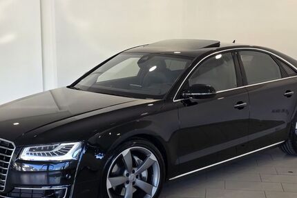Audi A8 140.000 km 30.990 &euro; Hamburg 22043