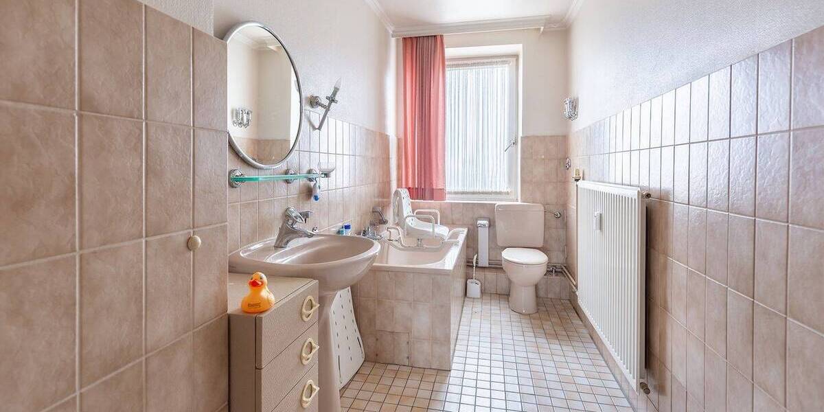 Etagenwohnung Hamburg Wandsbek - 2 Zimmer, 64 m&sup2;, 220.000&euro; | Angebot:25695976