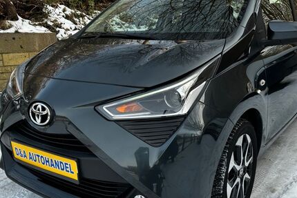 Toyota Aygo (X) 35.000 km 12.490 &euro; Hamburg 22529