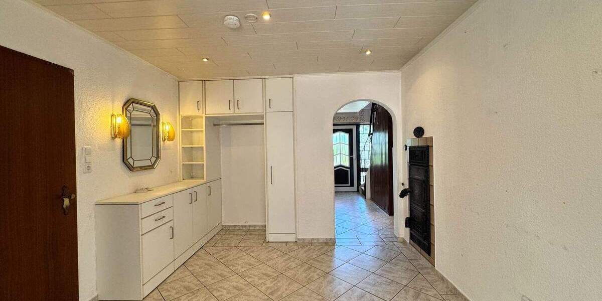 Mehrfamilienhaus, Wohnhaus Kaltenkirchen - 9 Zimmer, 285 m&sup2;, 770.000&euro; | Angebot:25729679