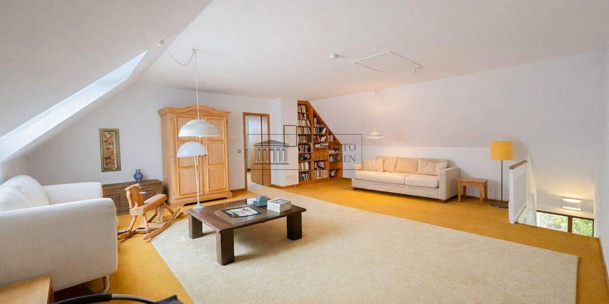 Mehrfamilienhaus, Wohnhaus Hamburg Wohldorf-Ohlstedt - 7 Zimmer, 220 m&sup2;, 999.999&euro; | Angebot:25692409