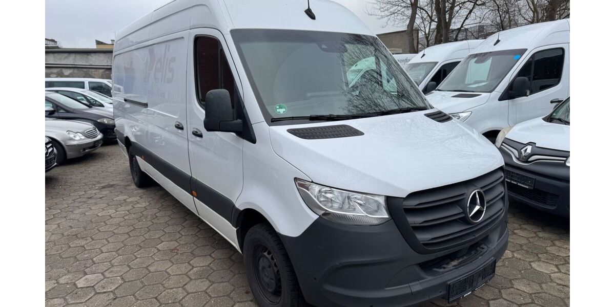 Mercedes-Benz Sprinter 305.200 km 18.900 &euro; Hamburg 20537