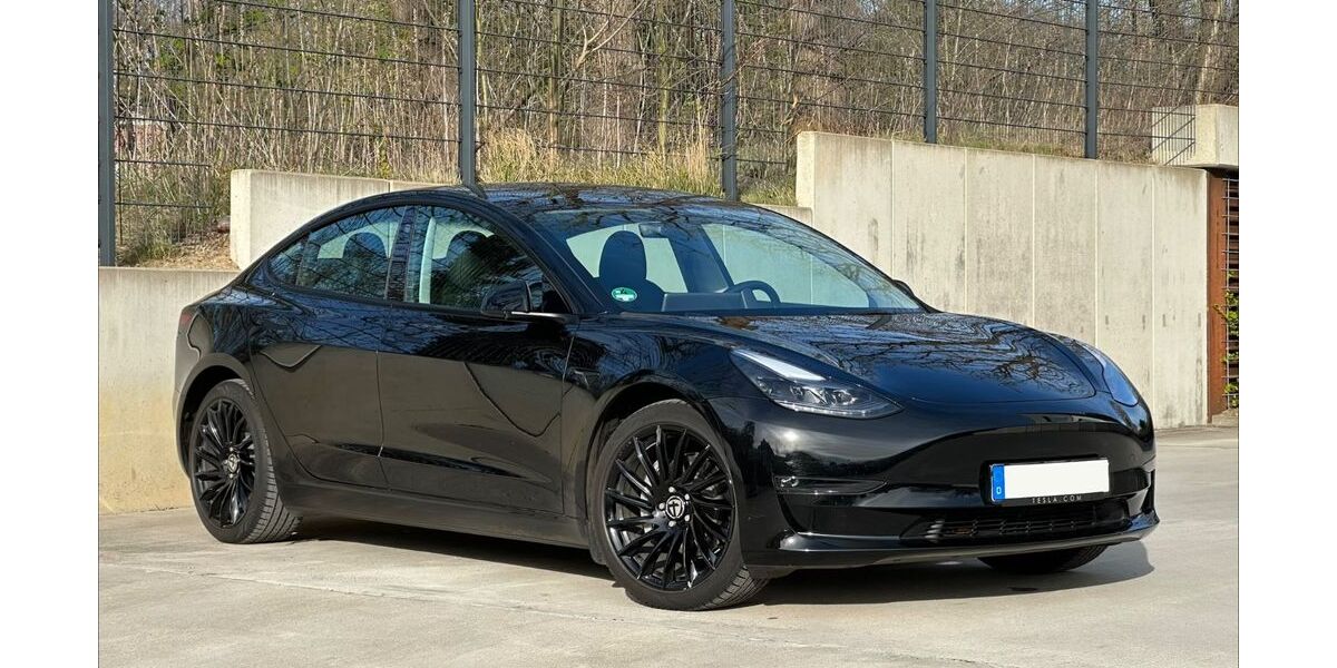Tesla Model 3 29.000 km 35.800 &euro; Hamburg 22559