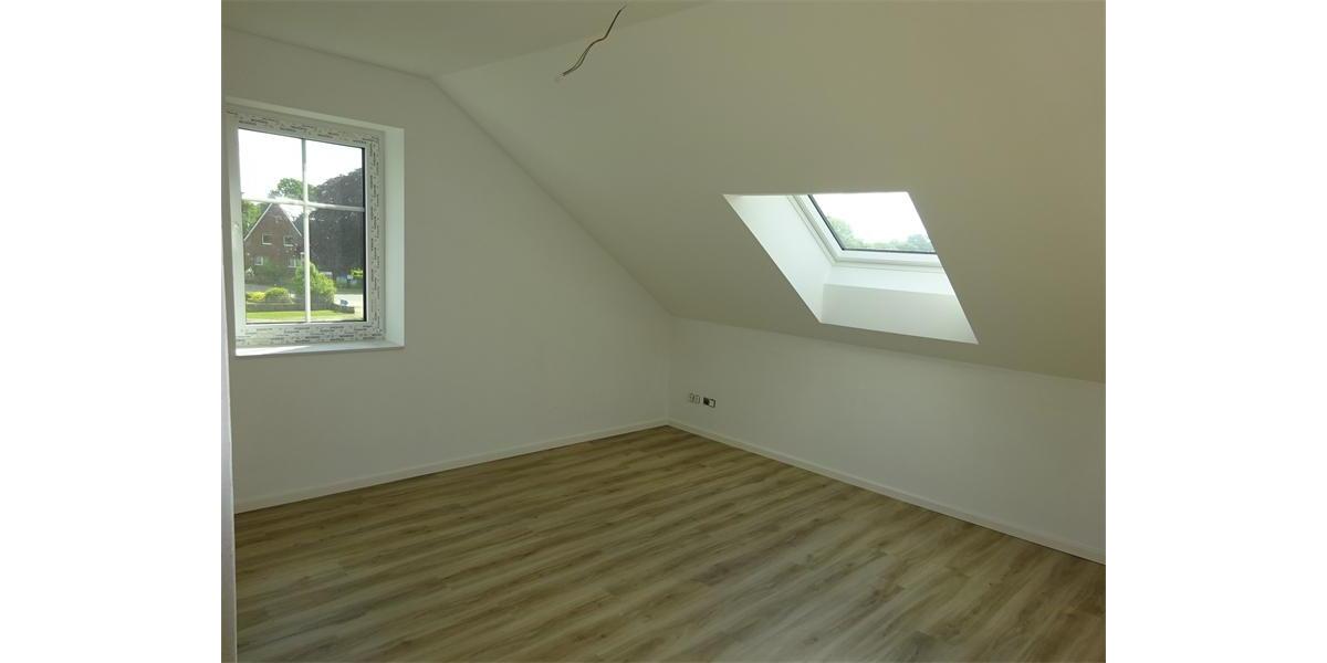 Dachgeschoßwohnung Trittau - 3 Zimmer, 87 m&sup2;, 1.310&euro; | Angebot:25319286