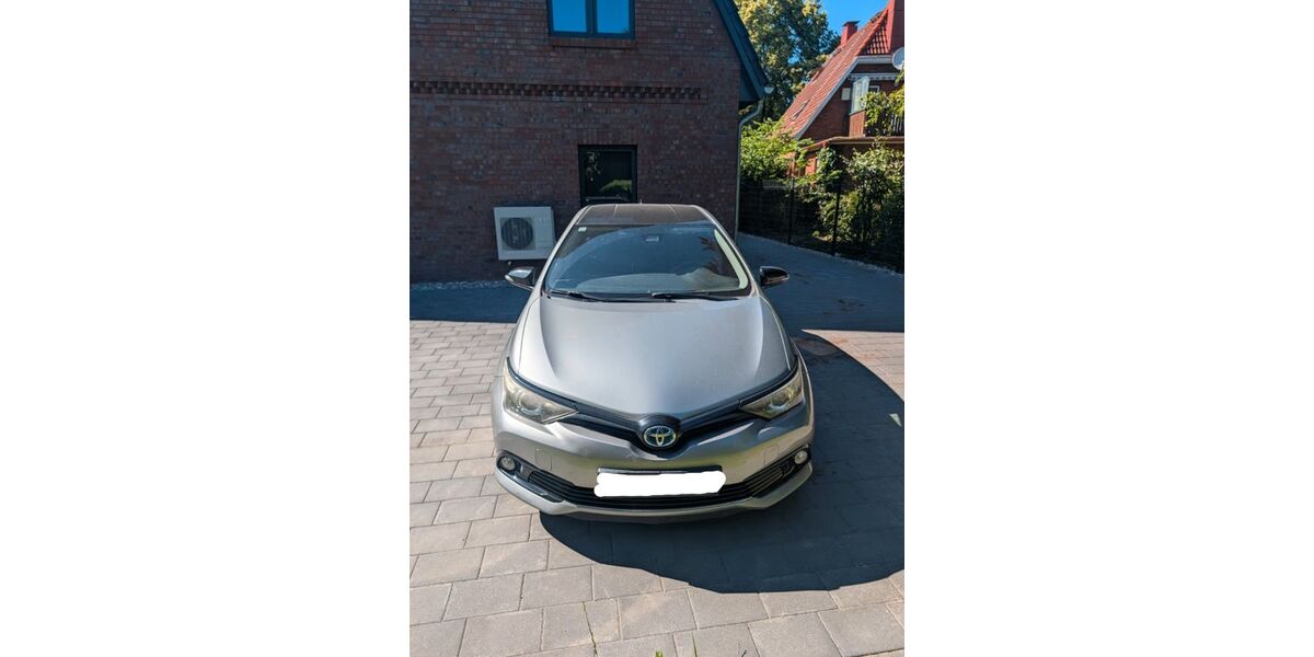 Toyota Auris 122.000 km 12.299 &euro; Norderstedt 22848