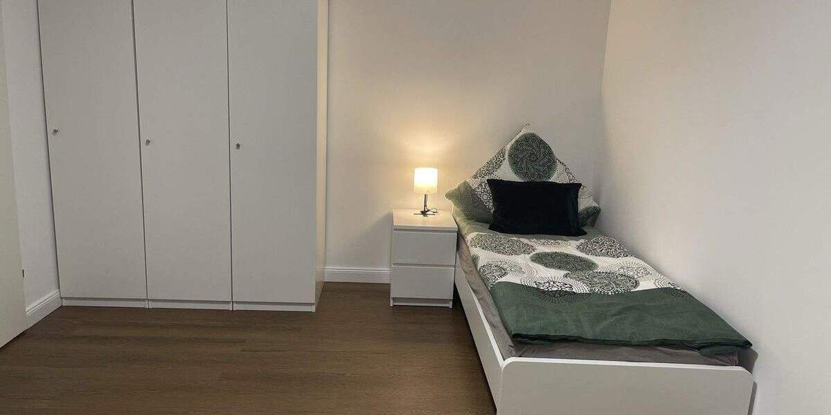 Etagenwohnung Hamburg Rahlstedt - 5 Zimmer, 120 m&sup2;, 3.890&euro; | Angebot:25657547