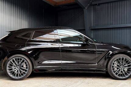 Aston Martin DBX 33.310 km 199.707 &euro; Siek 22962