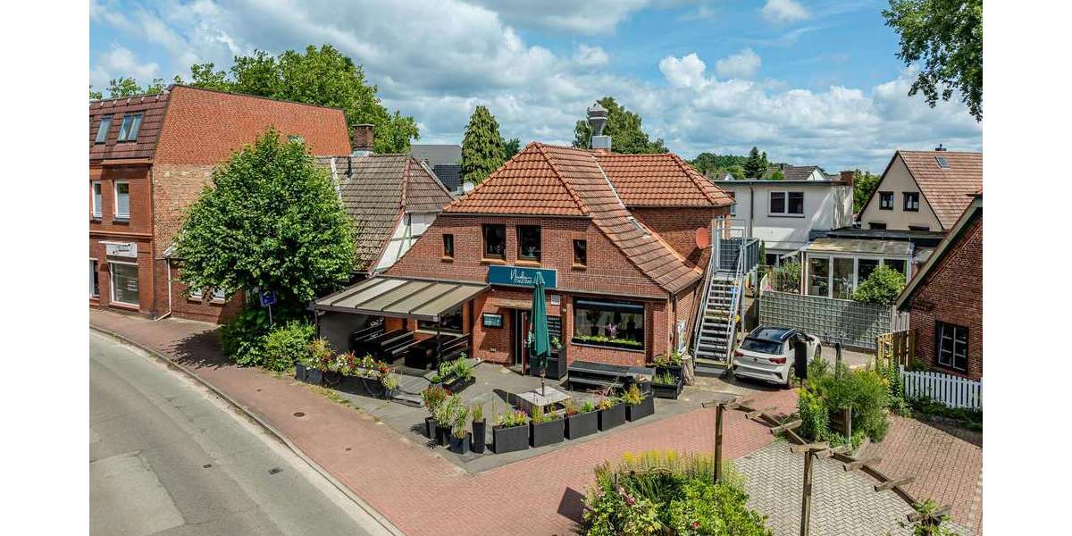 Einfamilienhaus Barmstedt - 11 Zimmer, 445 m&sup2;, 449.000&euro; | Angebot:25394148