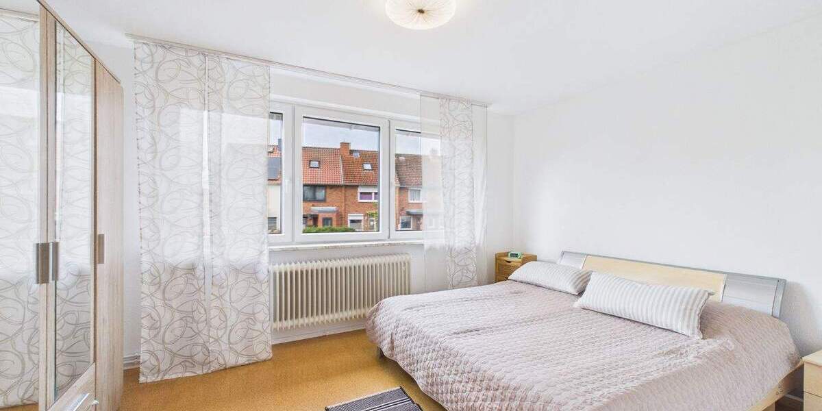Reihenendhaus Bad Oldesloe - 4 Zimmer, 102 m&sup2;, 299.000&euro; | Angebot:25772780
