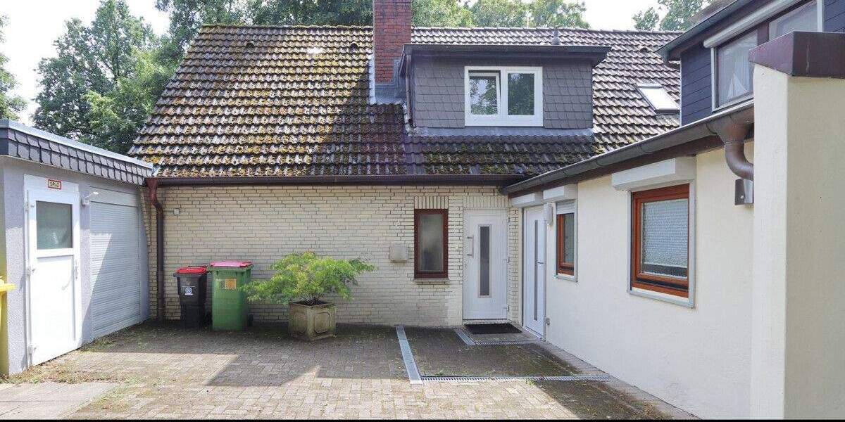 Mehrfamilienhaus, Wohnhaus Hamburg Poppenbüttel - 7 Zimmer, 202 m&sup2;, 699.000&euro; | Angebot:25700583