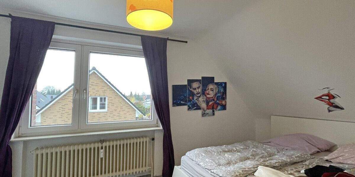 Mehrfamilienhaus, Wohnhaus Norderstedt Garstedt - 8 Zimmer, 146 m&sup2;, 599.000&euro; | Angebot:25670010