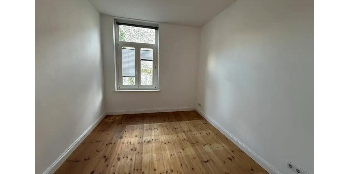 Hochparterre Hamburg Harburg - 5 Zimmer, 192 m&sup2;, 2.750&euro; | Angebot:26014489