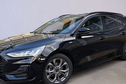 Ford Focus 46.745 km 18.770 &euro; Bargteheide 22941