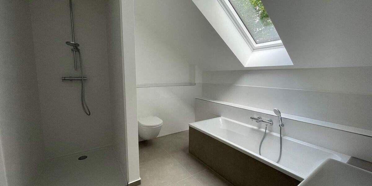 Mehrfamilienhaus, Wohnhaus Hamburg Volksdorf - 6 Zimmer, 161 m&sup2;, 1.475.000&euro; | Angebot:25702360