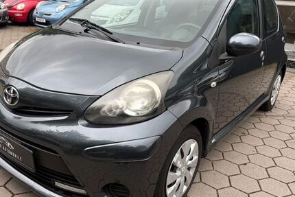 Toyota Aygo (X) 103.000 km 4.400 &euro; Hamburg 20097