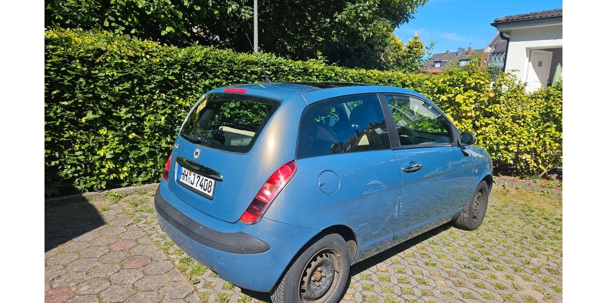 Lancia Ypsilon 199.100 km 1.390 &euro; Hamburg 22177