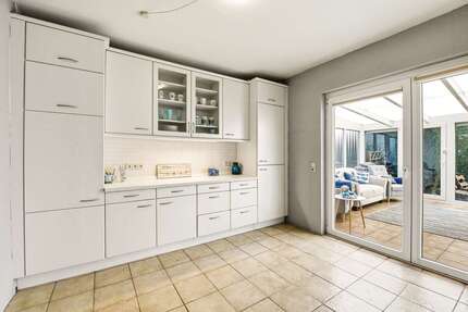 Haus Hamburg Schnelsen - 2 Zimmer, 82 m&sup2;, 360.000&euro; | Angebot:26021584