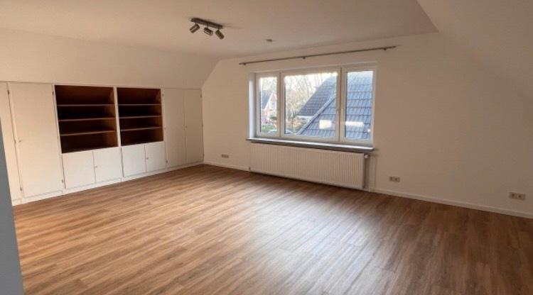 Dachgeschoßwohnung Hamburg Niendorf - 2 Zimmer, 92 m&sup2;, 1.690&euro; | Angebot:24700356
