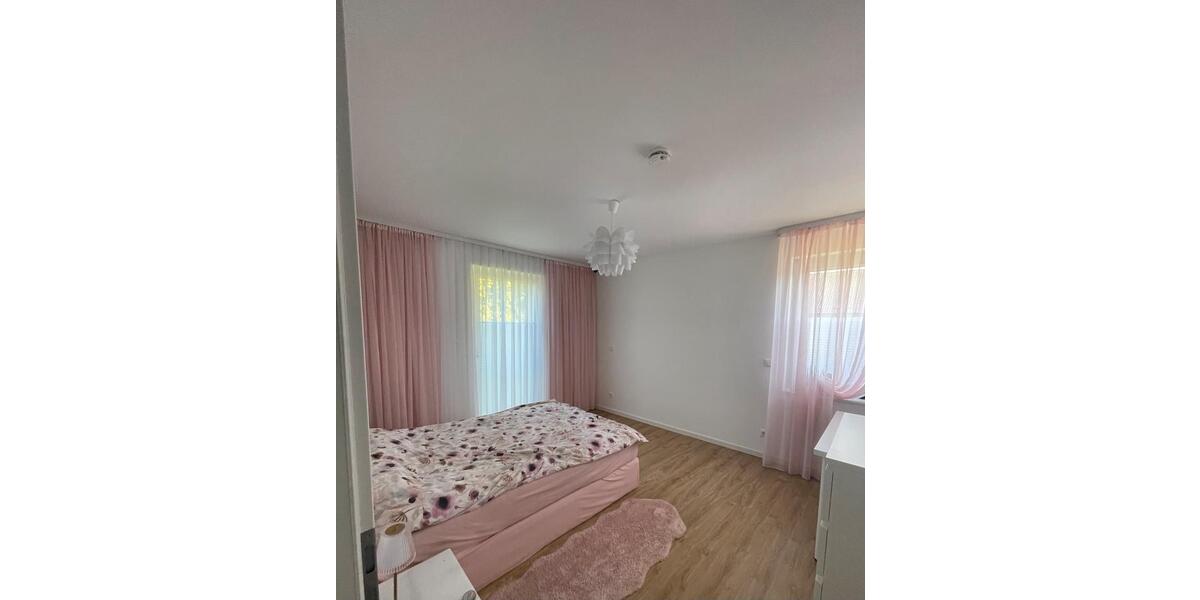 Etagenwohnung Hamburg Hamburg-Mitte - 2 Zimmer, 65 m&sup2;, 1.000&euro; | Angebot:25962055