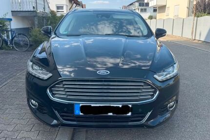 Ford Mondeo 144.050 km 6.100 &euro; Hamburg-Altona 22769