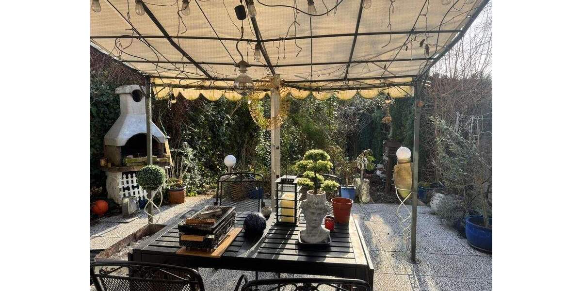 Reihenmittelhaus Hamburg Schnelsen - 1 Zimmer, 150 m&sup2;, 3.500&euro; | Angebot:25985928