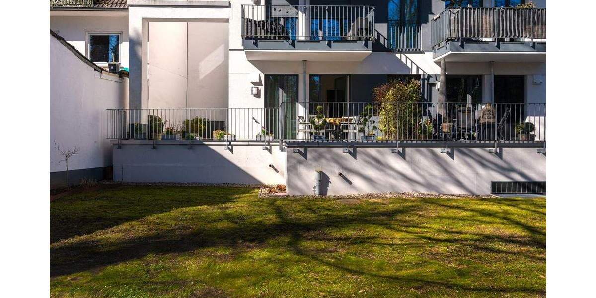 Terrassenwohnung Hamburg Wellingsbüttel - 1 Zimmer, 65 m&sup2;, 429.000&euro; | Angebot:25863493