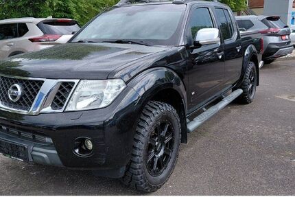 Nissan Navara 119.500 km 18.900 &euro; Halstenbek 25469