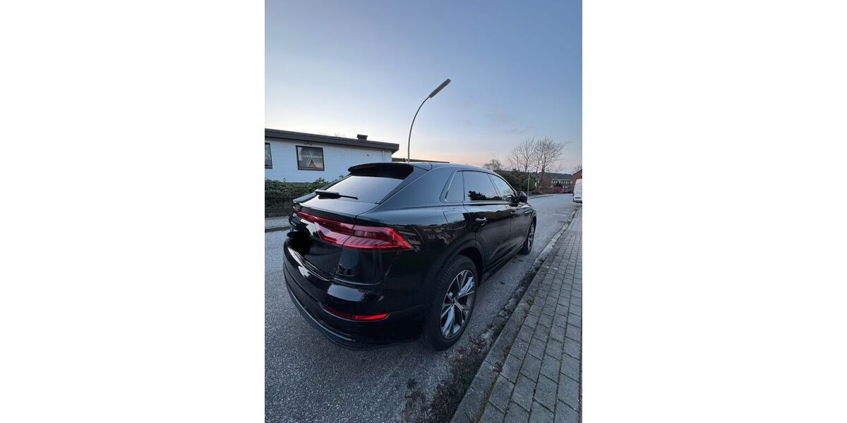 Audi Q8 120.000 km 45.499 &euro; Hamburg 21129