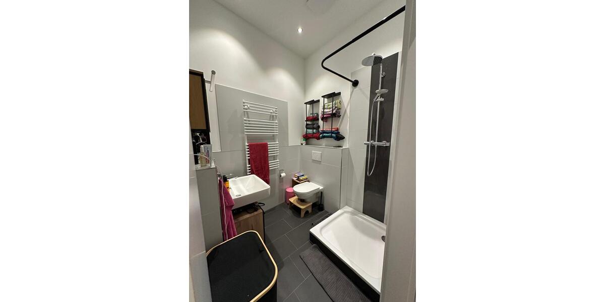 Dachgeschoßwohnung Hamburg Wandsbek - 3 Zimmer, 59 m&sup2;, 1.360&euro; | Angebot:24875698