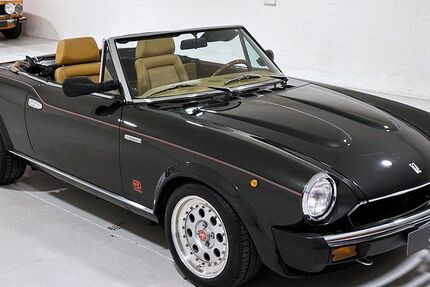 Fiat 124 Spider 94.184 km 28.950 &euro; Barsbüttel 22885