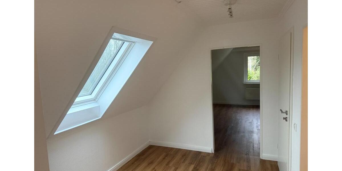 Dachgeschoßwohnung Kaltenkirchen - 2 Zimmer, 71 m&sup2;, 850&euro; | Angebot:25933900