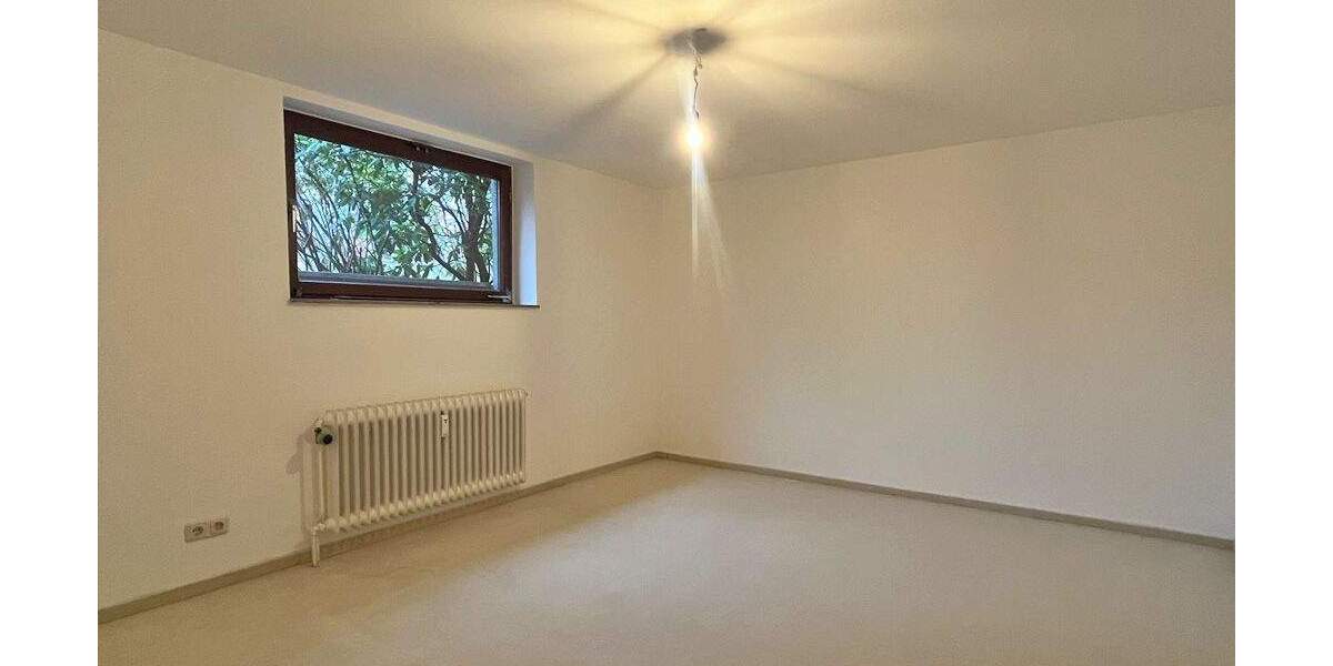 Etagenwohnung Hamburg Wellingsbüttel - 4 Zimmer, 165 m&sup2;, 2.550&euro; | Angebot:25851714