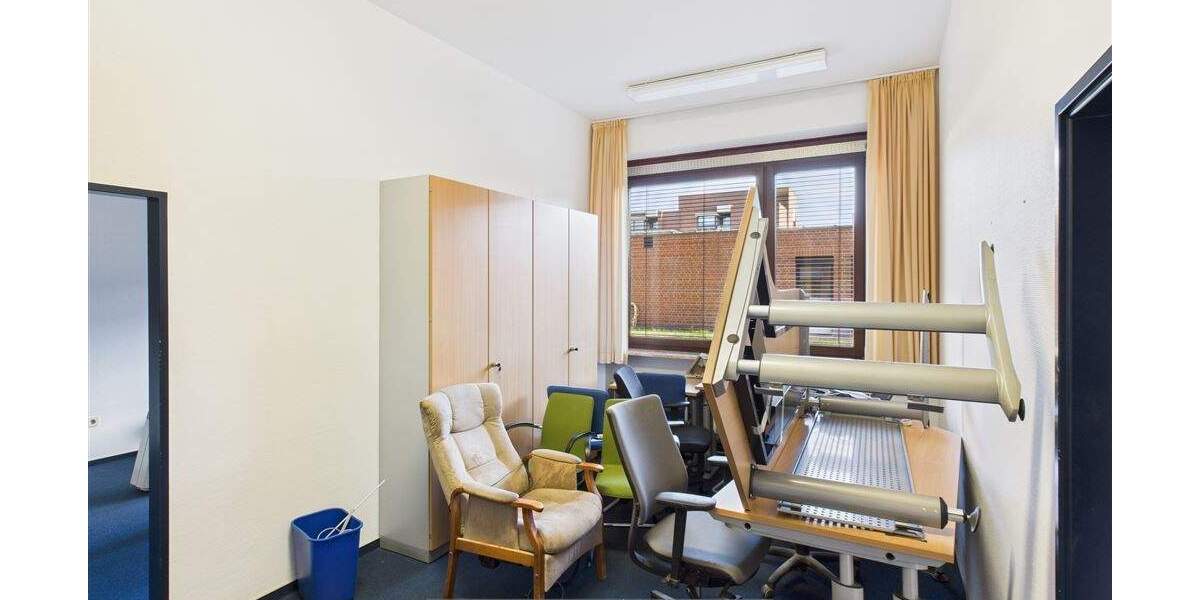 Einfamilienhaus Hamburg Schnelsen - 6 Zimmer, 1.350&euro; | Angebot:25739182