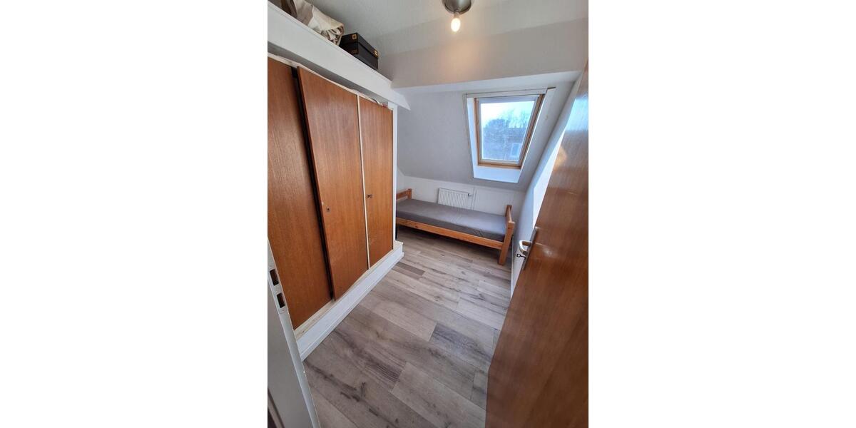 Dachgeschoßwohnung Hamburg Harburg - 2 Zimmer, 25 m&sup2;, 650&euro; | Angebot:25838898