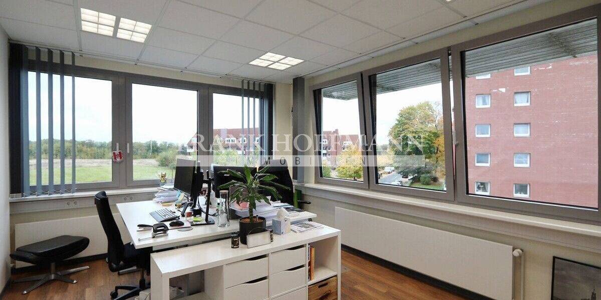 Gewerbeobjekt Quickborn - 2.390&euro; | Angebot:25700514