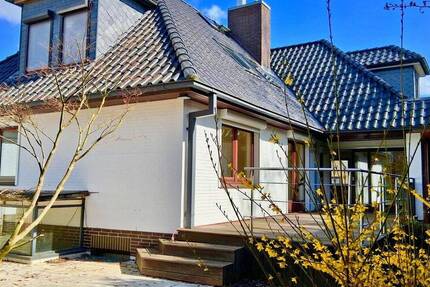 Haus Hamburg Niendorf - 7 Zimmer, 210 m&sup2;, 1.299.000&euro; | Angebot:25969868